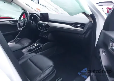 2020 Ford Escape Sel z USA, uszkodzony, nr VIN 1FMCU9H61LUA53135